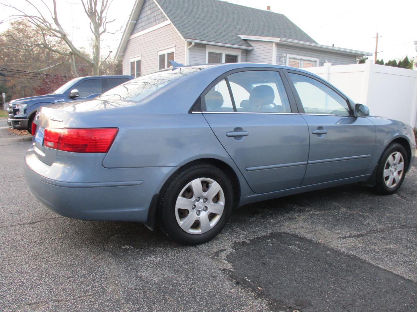 2009 Hyundai Sonata GLS (5NPET46C39H) with an 2.4L L4 DOHC 16V engine, AUTOMATIC transmission, located at 540a Delsea Drive, Sewell, NJ, 08080, (856) 589-6888, 39.752560, -75.111206 - Photo#7